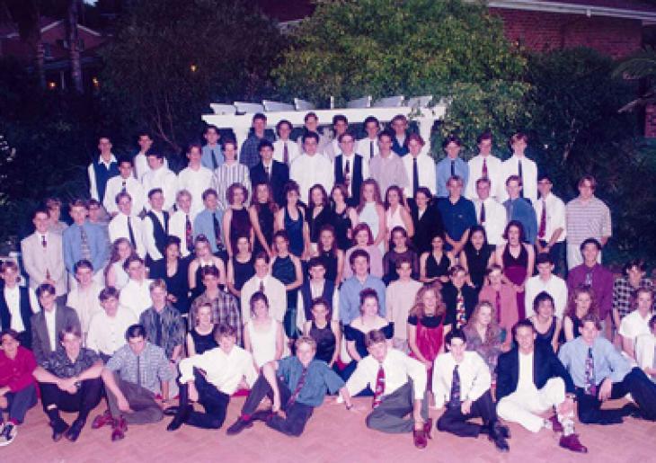 reunion-photo-for-class-of-1997